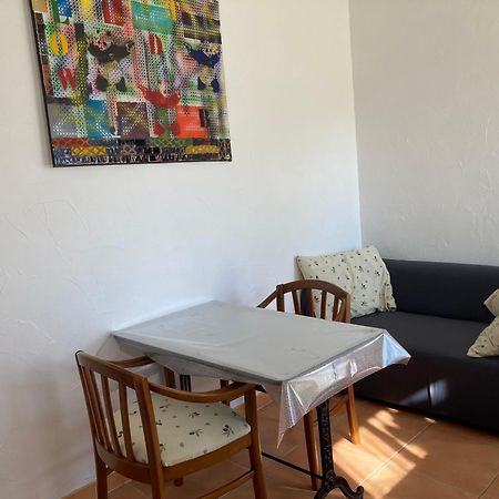 Apartamento Les Hirondelles Bessan Exterior foto